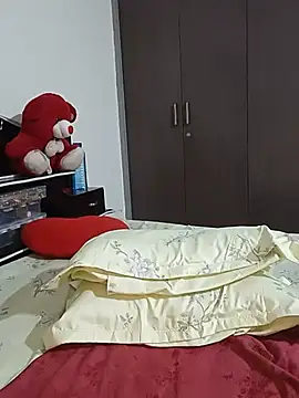 Urmila_kannada_telugu stripchat live cam model