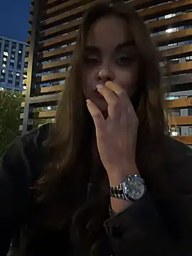 KristiRich stripchat live cam model