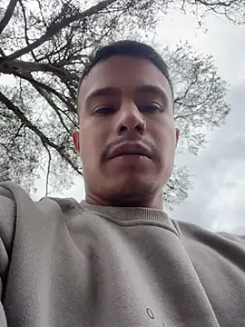 DOMINICKVEGAS77 stripchat live cam model
