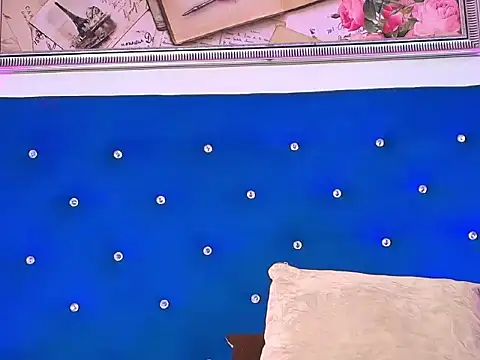 Zoe-Smitth stripchat live cam model