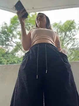 EmmaXXX_ stripchat live cam model
