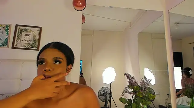 Miia_Wills stripchat live cam model