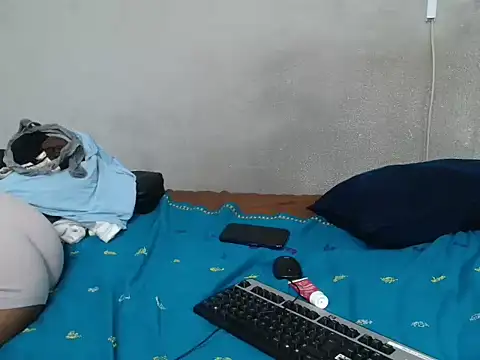 bigasshugetitsqueen stripchat live cam model