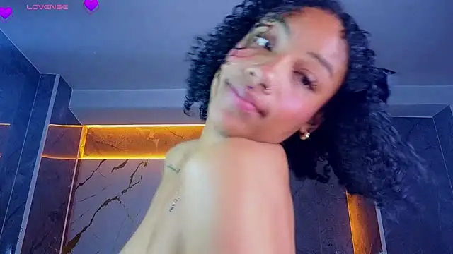 Violeth_b stripchat live cam model