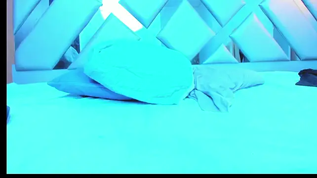 Rebeccamitchell stripchat live cam model