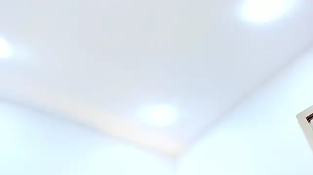 LilaRoss stripchat live cam model