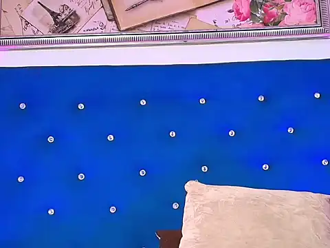 Zoe-Smitth stripchat live cam model