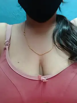 diptidey stripchat live cam model
