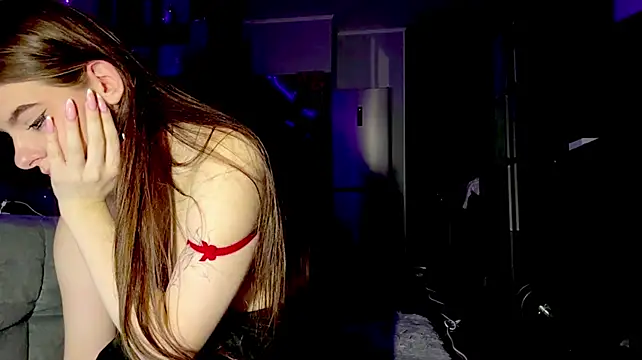 SimoneEbesu stripchat live cam model