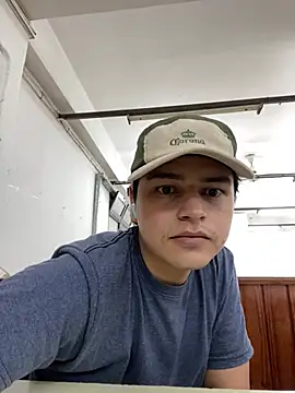 lolitodios stripchat live cam model