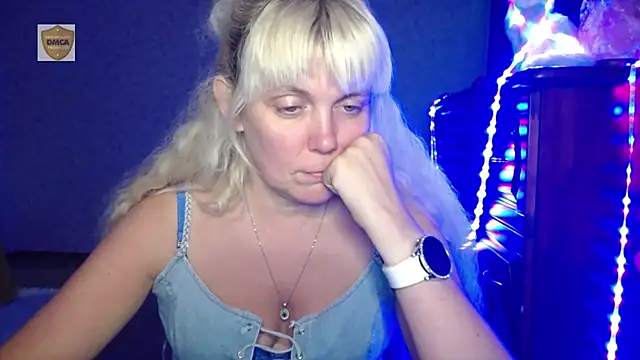SunnySylvia stripchat live cam model