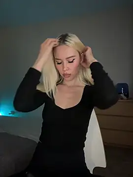 xDinnax stripchat live cam model