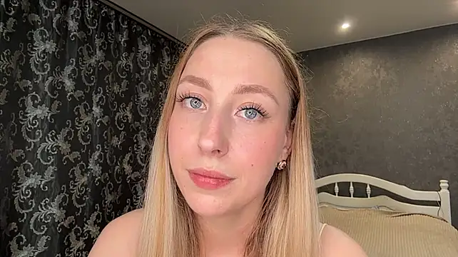 TheresaCyphert stripchat live cam model