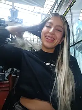 eva-2023 stripchat live cam model