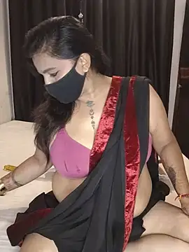 Wildharyanacouple stripchat live cam model