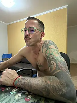 MeladoDiMel stripchat live cam model