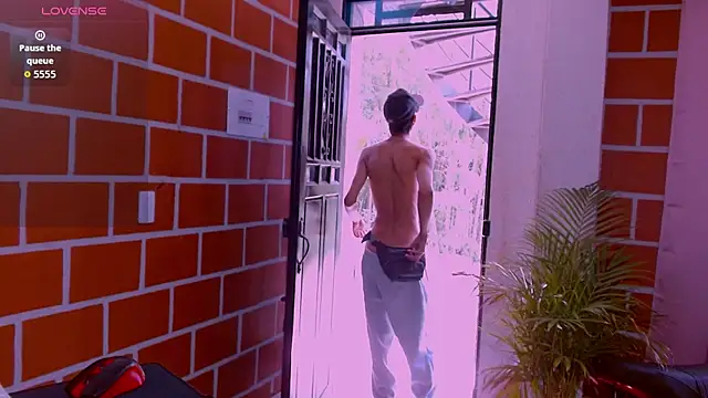 daniel_X18X stripchat live cam model