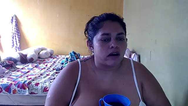 yulieth_bbw stripchat live cam model