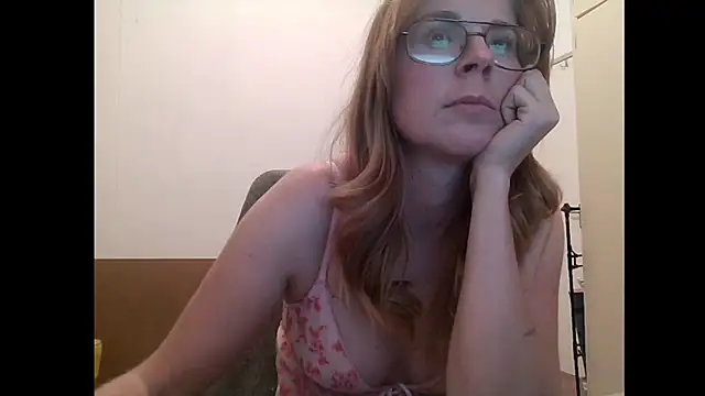 SavannaGirly stripchat live cam model