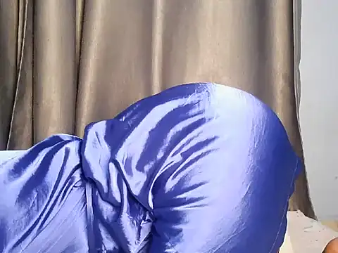 sweetluna90 stripchat live cam model