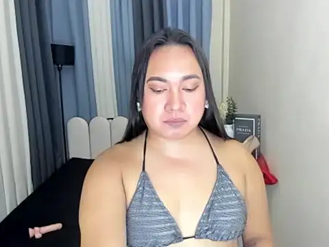 Cassiefoxx stripchat live cam model