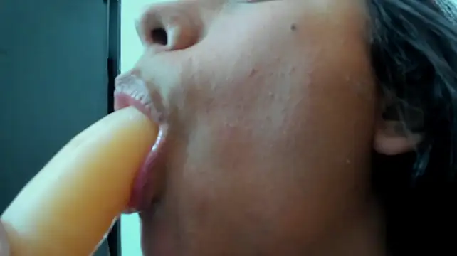 miss_eylens stripchat live cam model