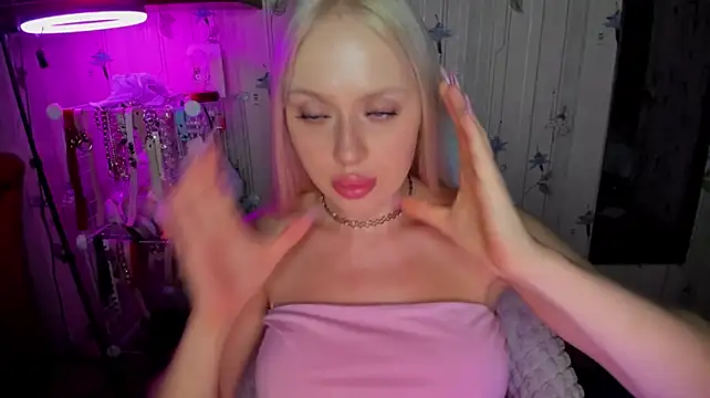 CeaneLino stripchat live cam model