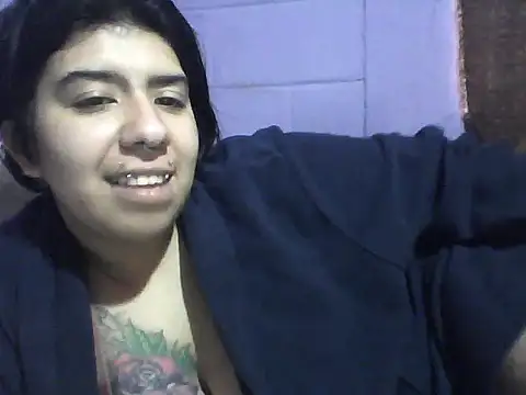 Velvetmony23 stripchat live cam model