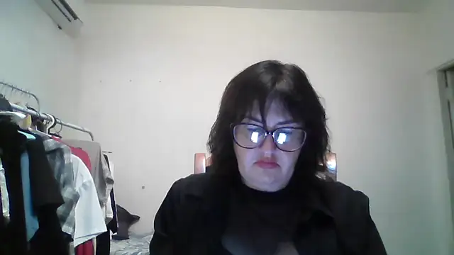 ErikaXShine stripchat live cam model