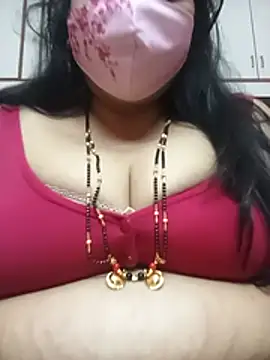 Ragavi-kannada-telugu stripchat live cam model