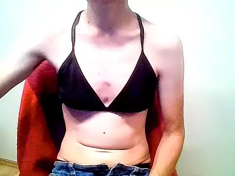 YeahsGirl stripchat live cam model