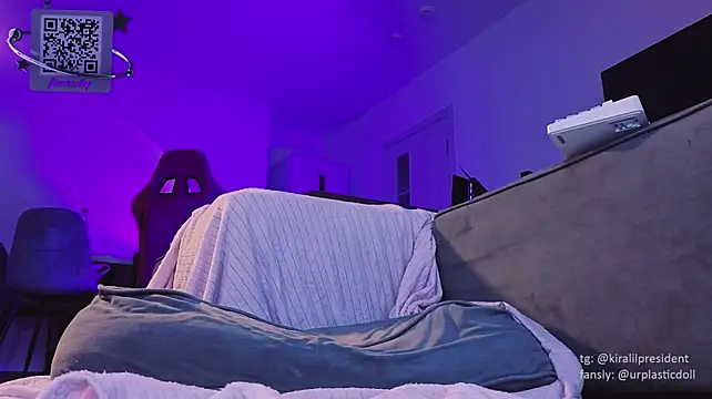 lilgothdess stripchat live cam model