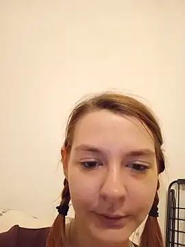 -TamTam- stripchat live cam model