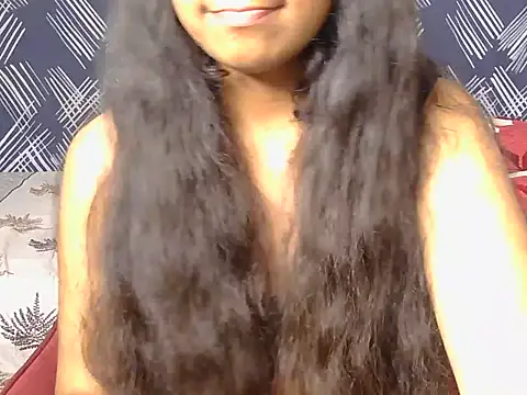 Shivani-19 stripchat live cam model
