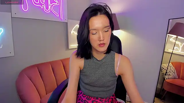 NaomiKurosawa stripchat live cam model