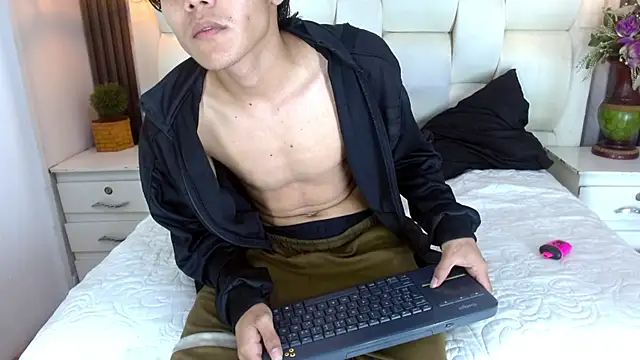 Timmy_How stripchat live cam model