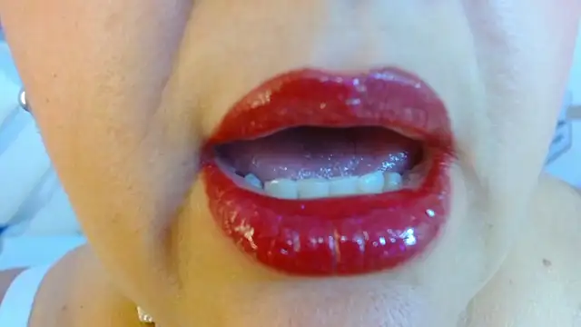 Kerly_Doll stripchat live cam model