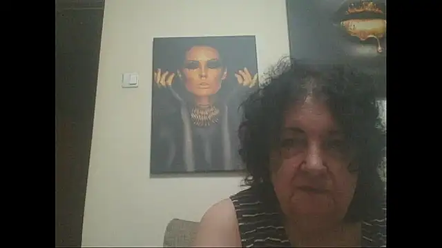 maturekorine stripchat live cam model
