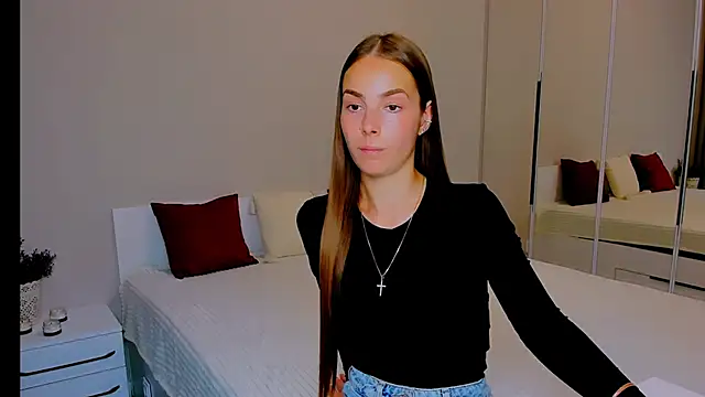 Maddy_Wood_ stripchat live cam model