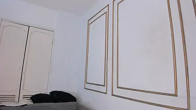 Hilary_caicedo stripchat live cam model