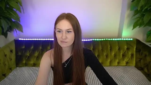 CamillaRosee stripchat live cam model