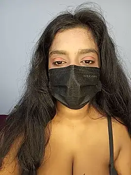 Black_bee8 stripchat live cam model