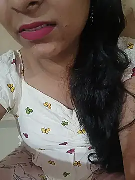 Nidhi108xxx stripchat live cam model