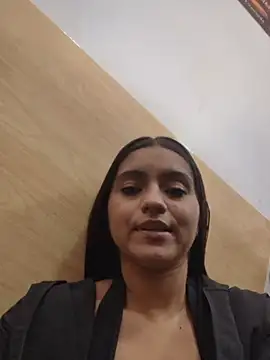 DulceCaroX stripchat live cam model