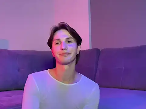 LeoWild1 stripchat live cam model