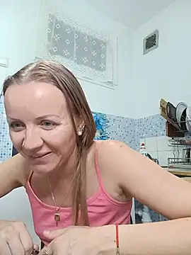-NeZabudka stripchat live cam model