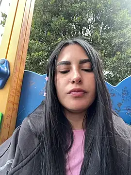 Mavi_pink stripchat live cam model