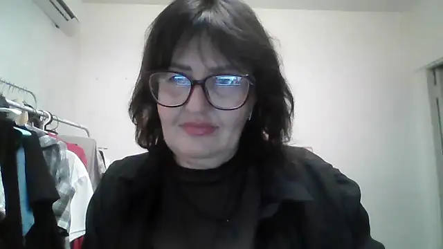 ErikaXShine stripchat live cam model