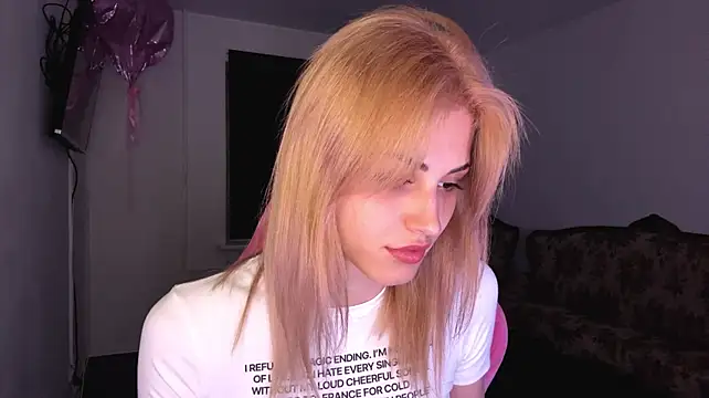 neweva_ stripchat live cam model