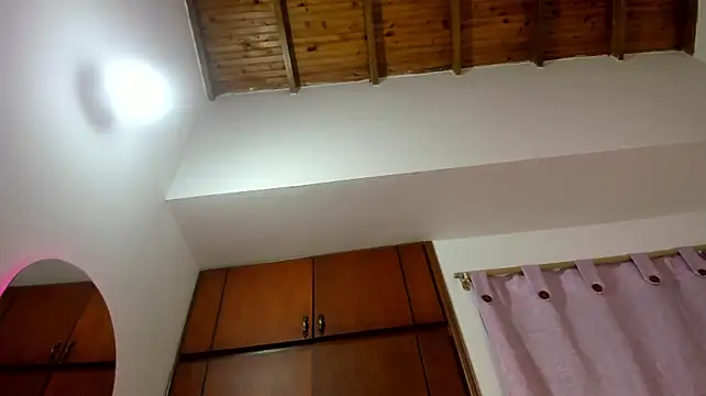 amirralovely stripchat live cam model